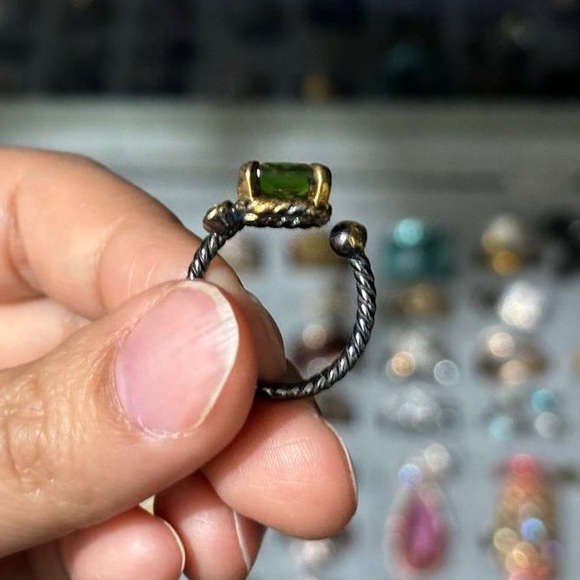 BRAND NEW - Ring - Picture 6 of 8